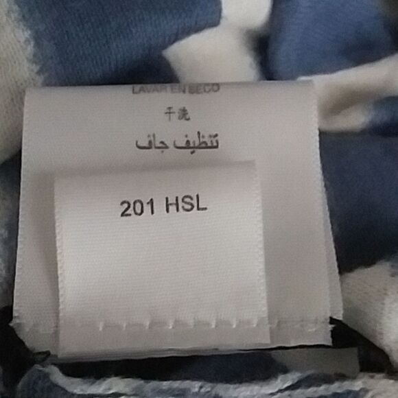 BCBGMaxAzria Lightweight Cropped Sweater Batwing Navy and White Stripes - Picture 11 of 13